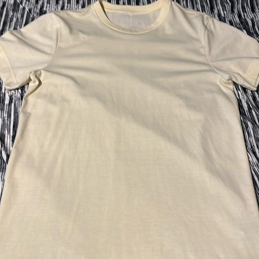 George yellow T-shirt